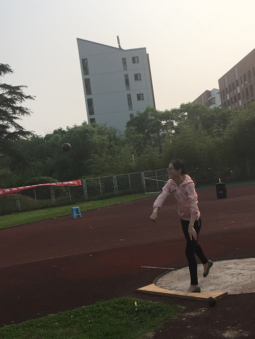 我院教职工积极参加2017年ok1188诸侯快讯教职工运动会