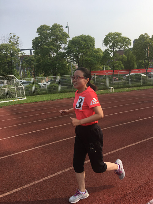我院教职工积极参加2017年ok1188诸侯快讯教职工运动会